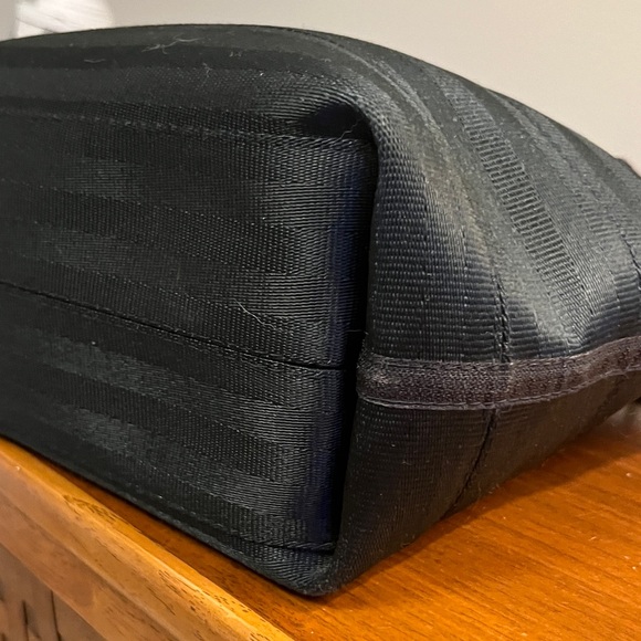 Harveys Classic Black Tote Bag - Picture 7 of 13